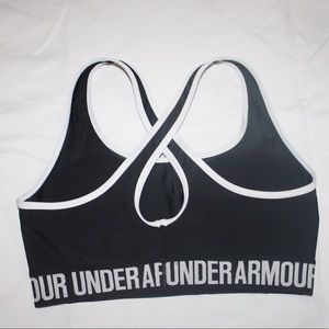 under armour cross back supportive sports bra